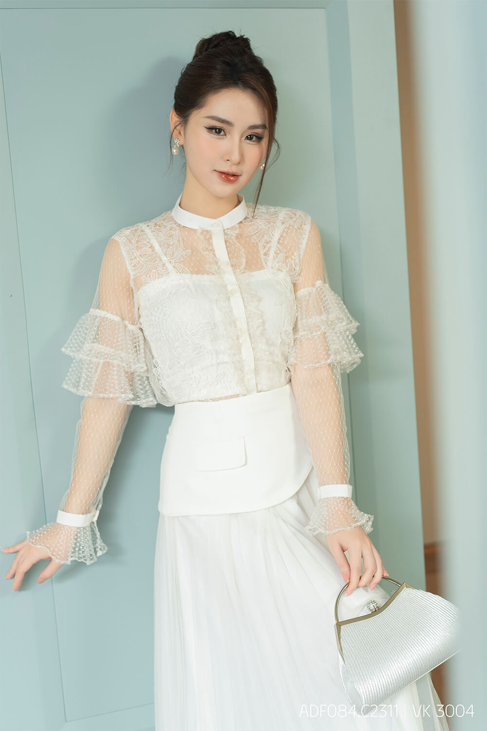 Áo sơ mi tay dài ADF084.C23111-1 trắng pc1